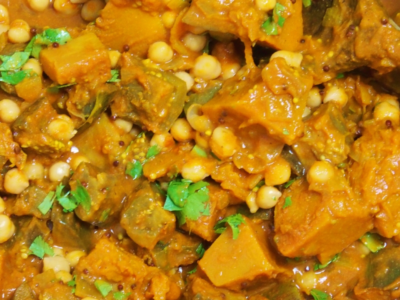 eggplant pumpkin and chickpea curry