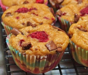 low fat raspberry and chocolate chip muffins
