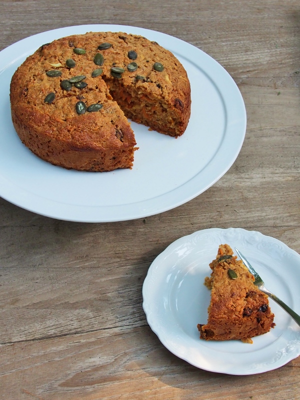 carrot and apple cake