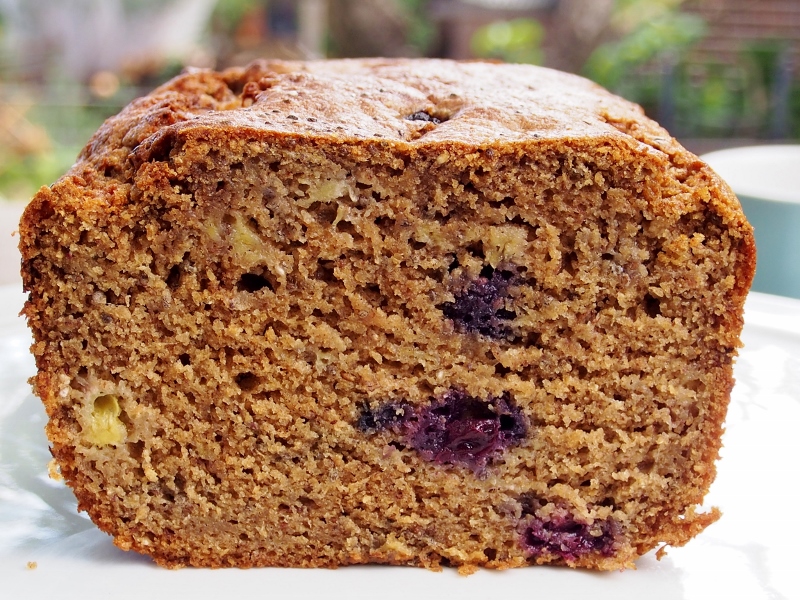 banana blueberry and chia loaf