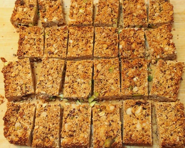 Crunchy Quinoa Muesli Bars Healthy Home Cafe